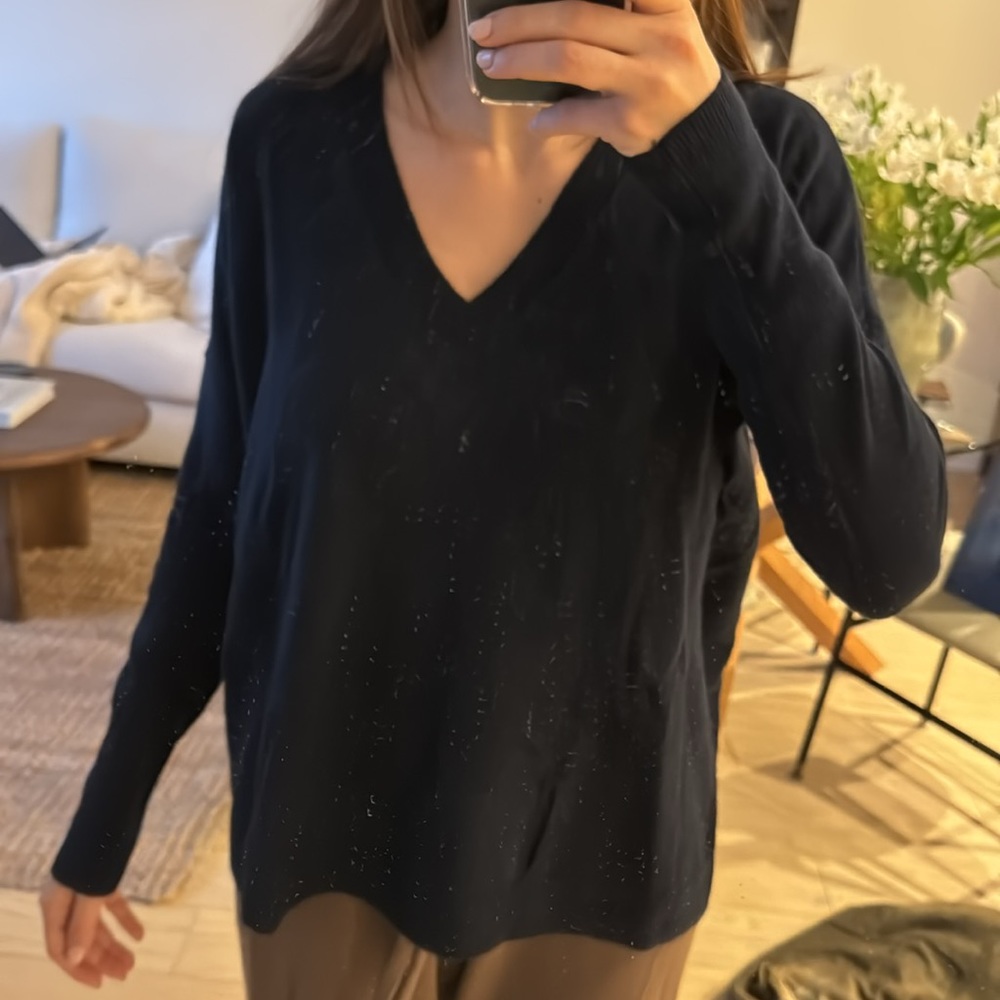 NWWT Jcrew navy v neck sweater - size XS
